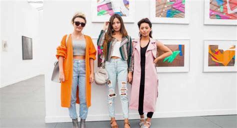 What to Wear to an Art Gallery: A Style Guide to a World of Colors